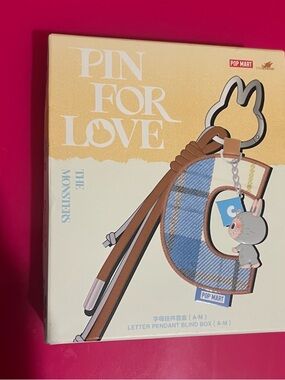 Pop Mart Labubu Letter D Pin For Love Pendant NIB